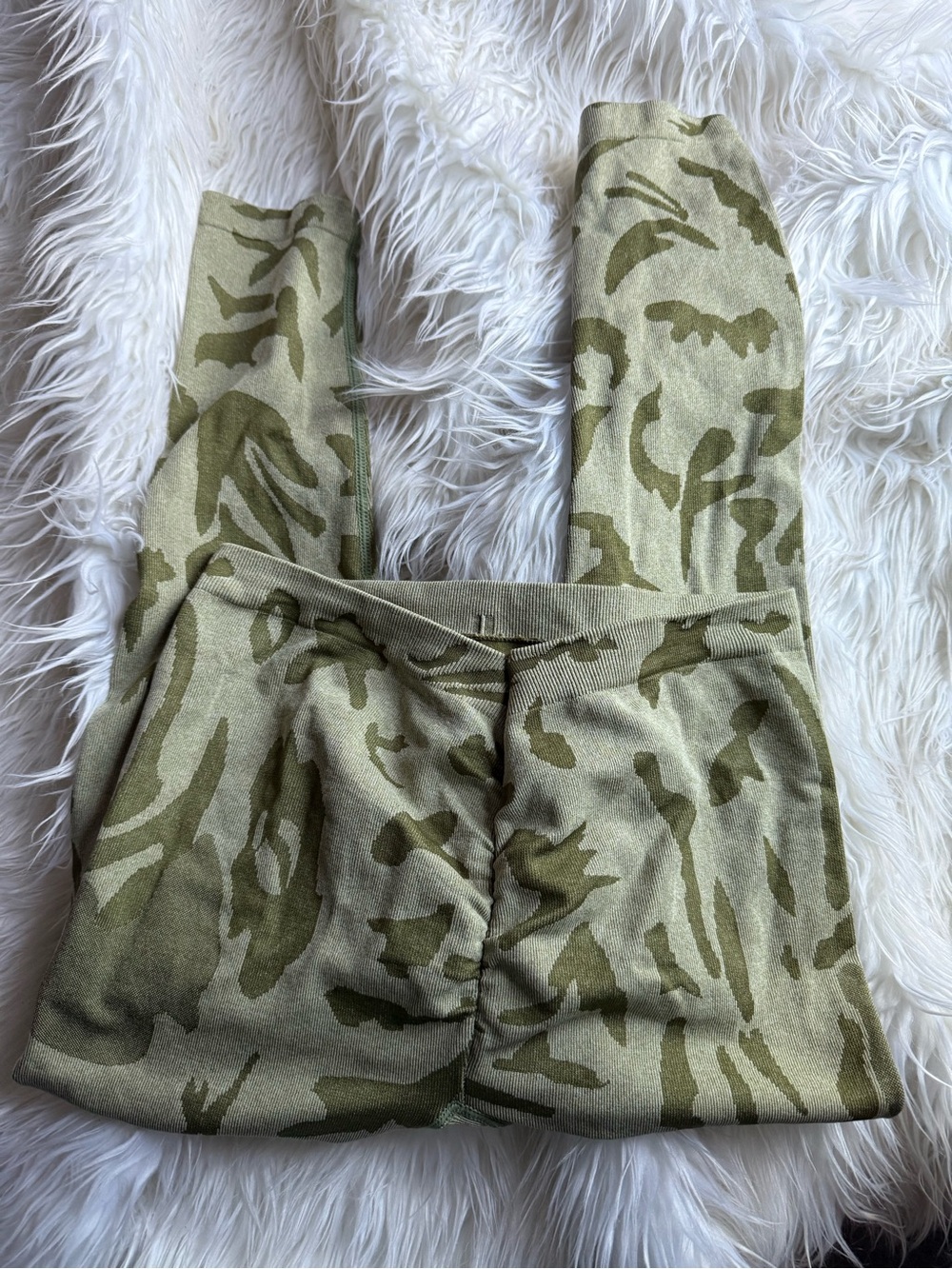 SHEIN leggings